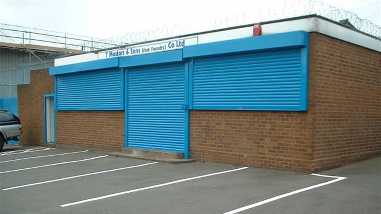 West Bromwich Offices and Unit, Commercial Property in Sams Lane, West Bromwich West Midlands